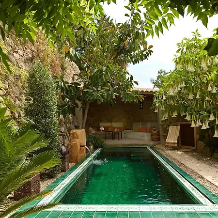 Hotel & Restaurant Jardi D'arta 4*